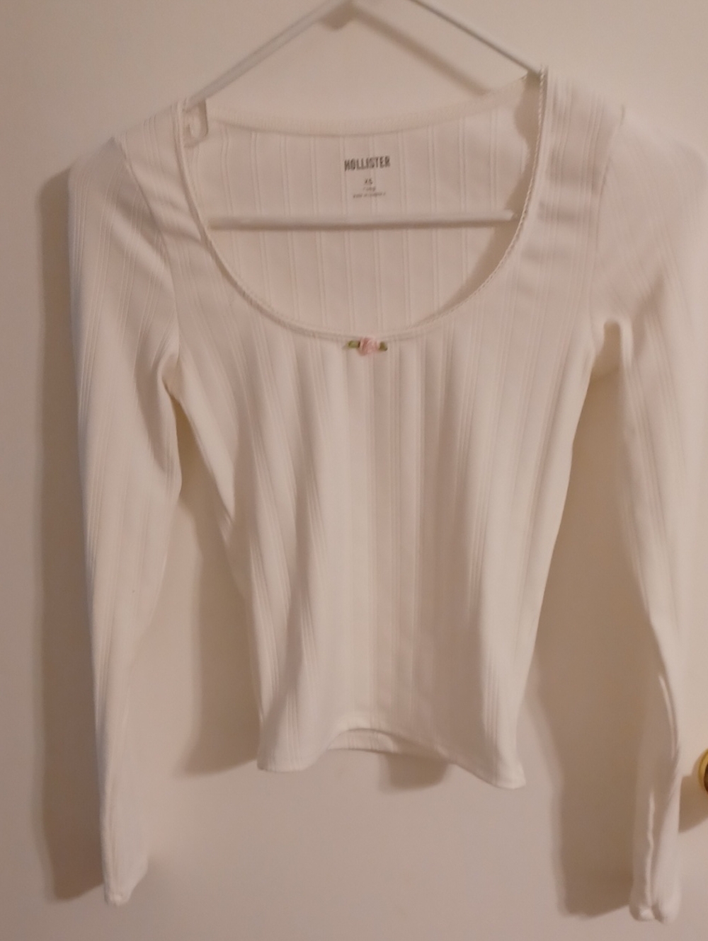Hollister Ribbed White Long Sleeve Scoop Neck Tee with Bow Accent
